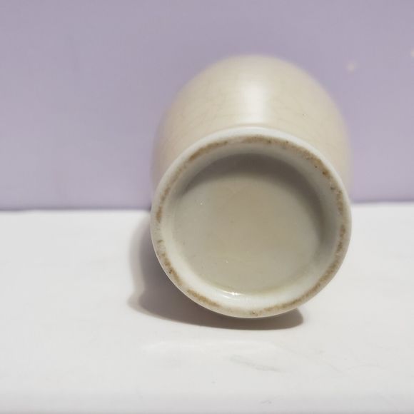 Mini Japan Floral Bud Vase Creme Colored 4" - Picture 5 of 9